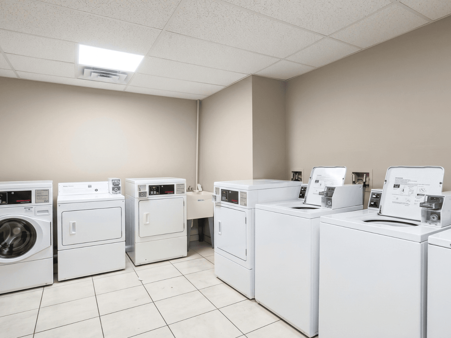 On-Site Laundry Facilities at Flyers Landing